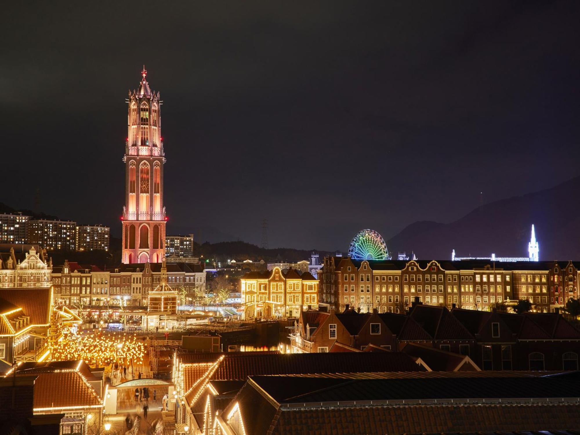 Hotel Den Haag Huis Ten Bosch Сасебо Экстерьер фото The Christmas Market in Salzburg